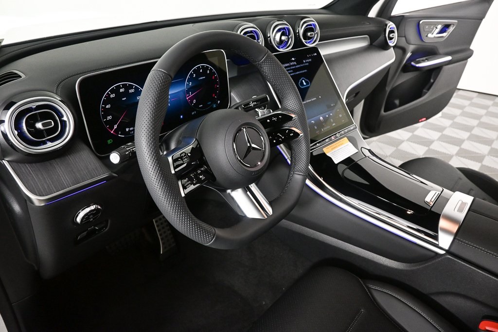 2026 Mercedes Benz GLC 300 photo 3