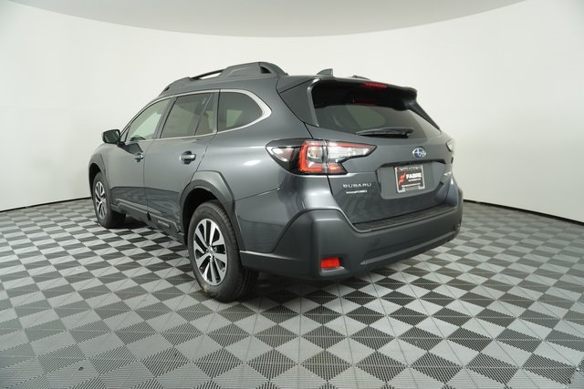 2025 Subaru Outback Premium photo 5