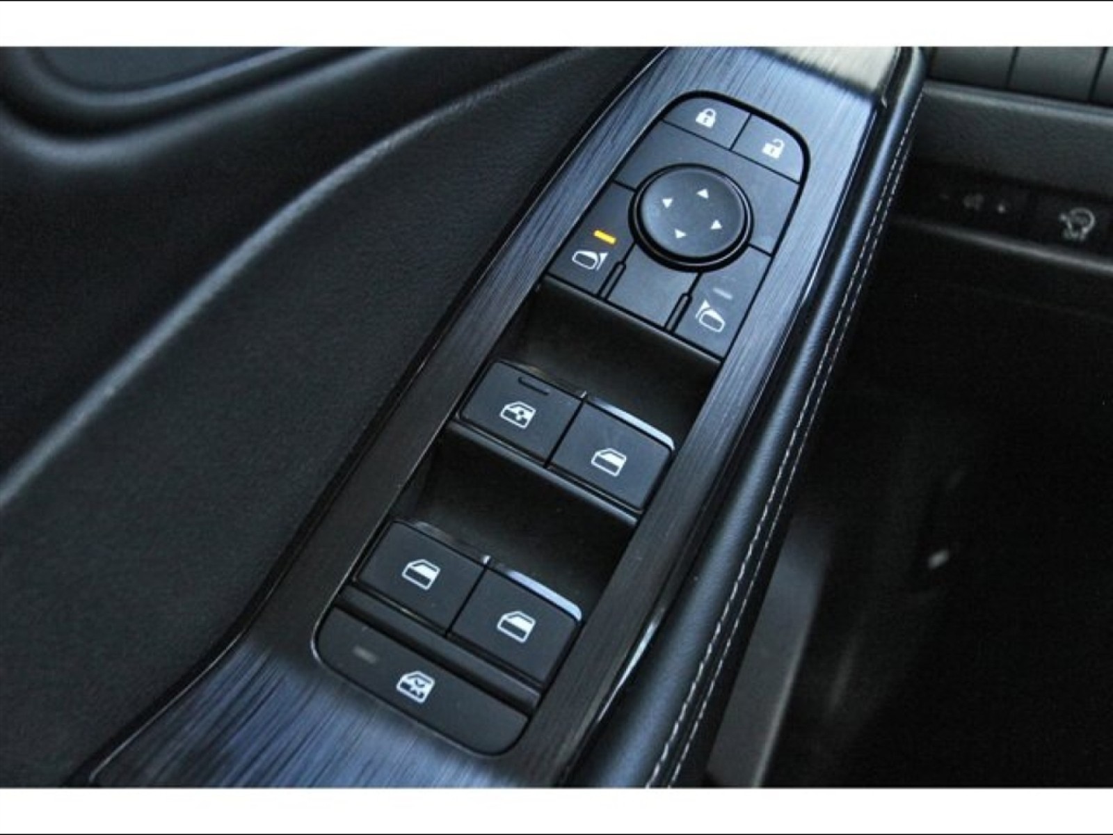 2025 Nissan Rogue SV Silver at Robbins Nissan