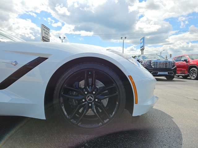 2015 Chevrolet Corvette Stingray Z51 3LT photo 10