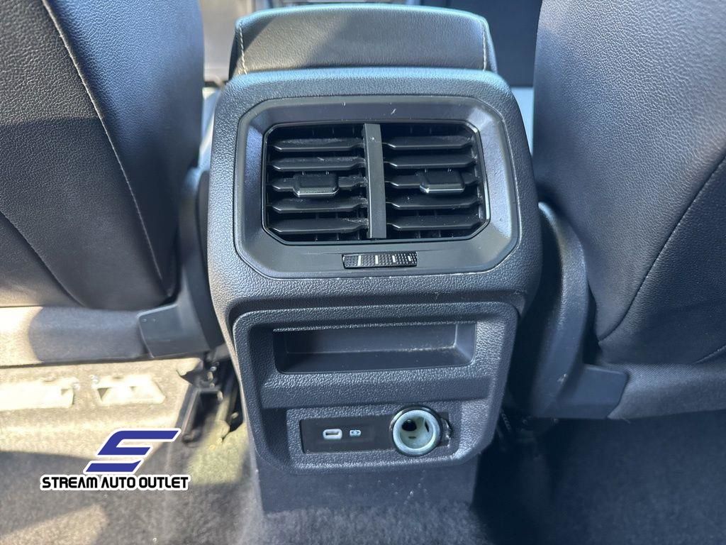 2023 Volkswagen Tiguan SE photo 21