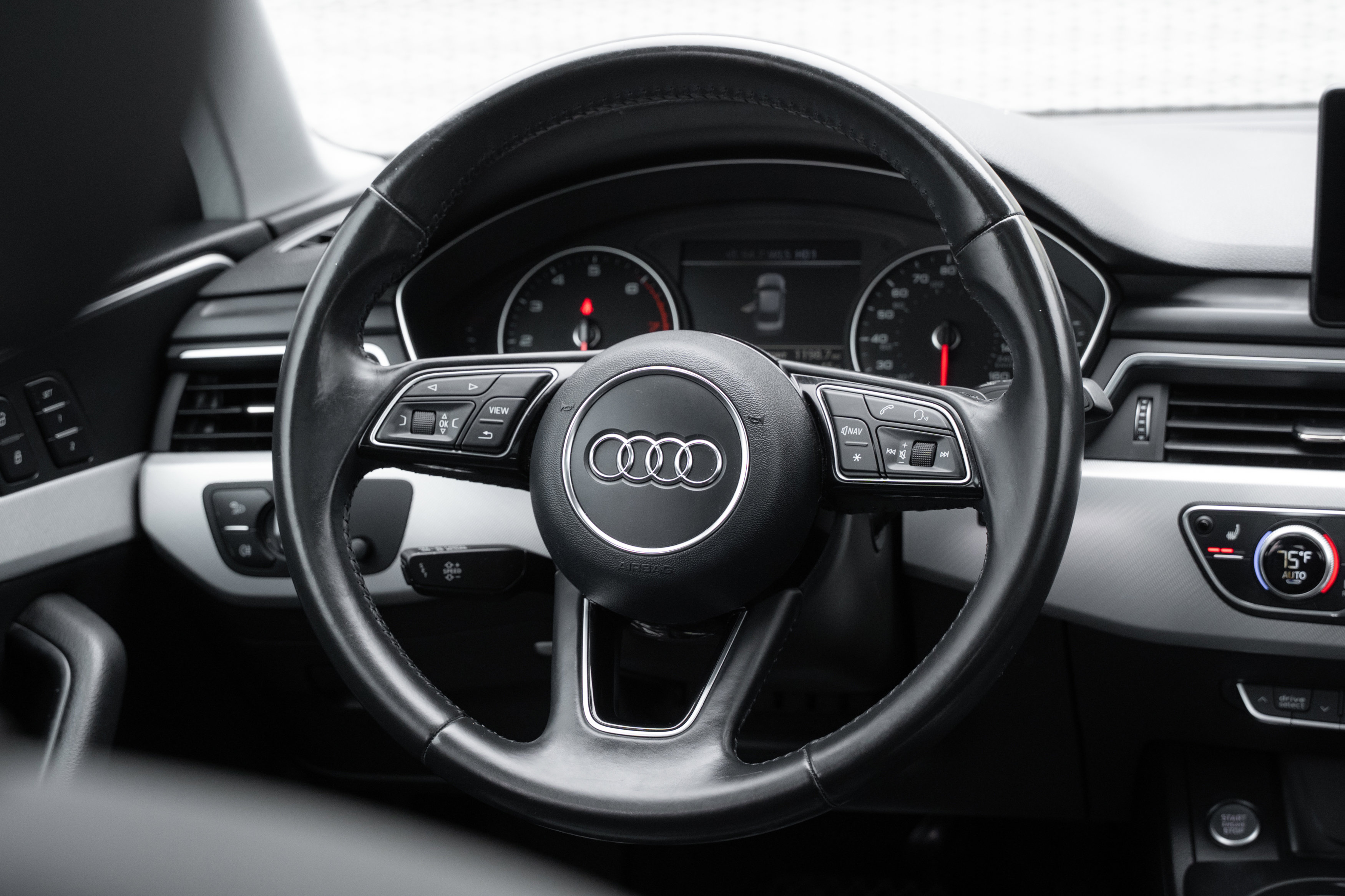 2017 Audi A4 Quattro Premium photo 3