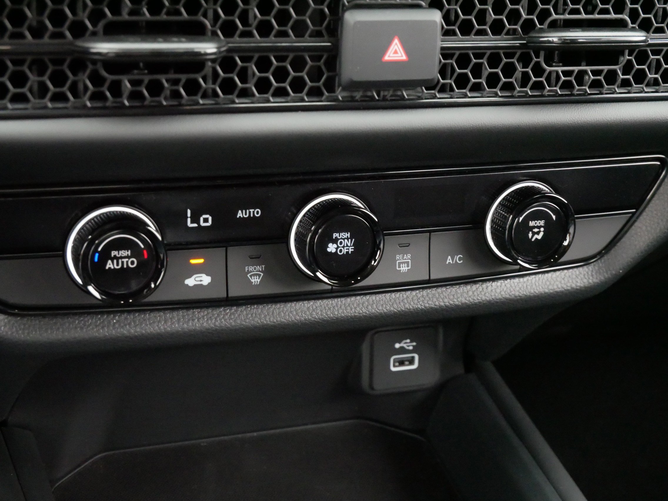 2025 Honda HR-V LX photo 22