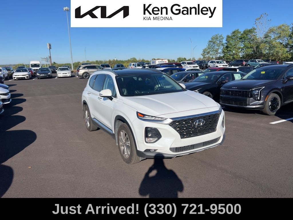 2020 Hyundai Santa Fe SEL photo 2