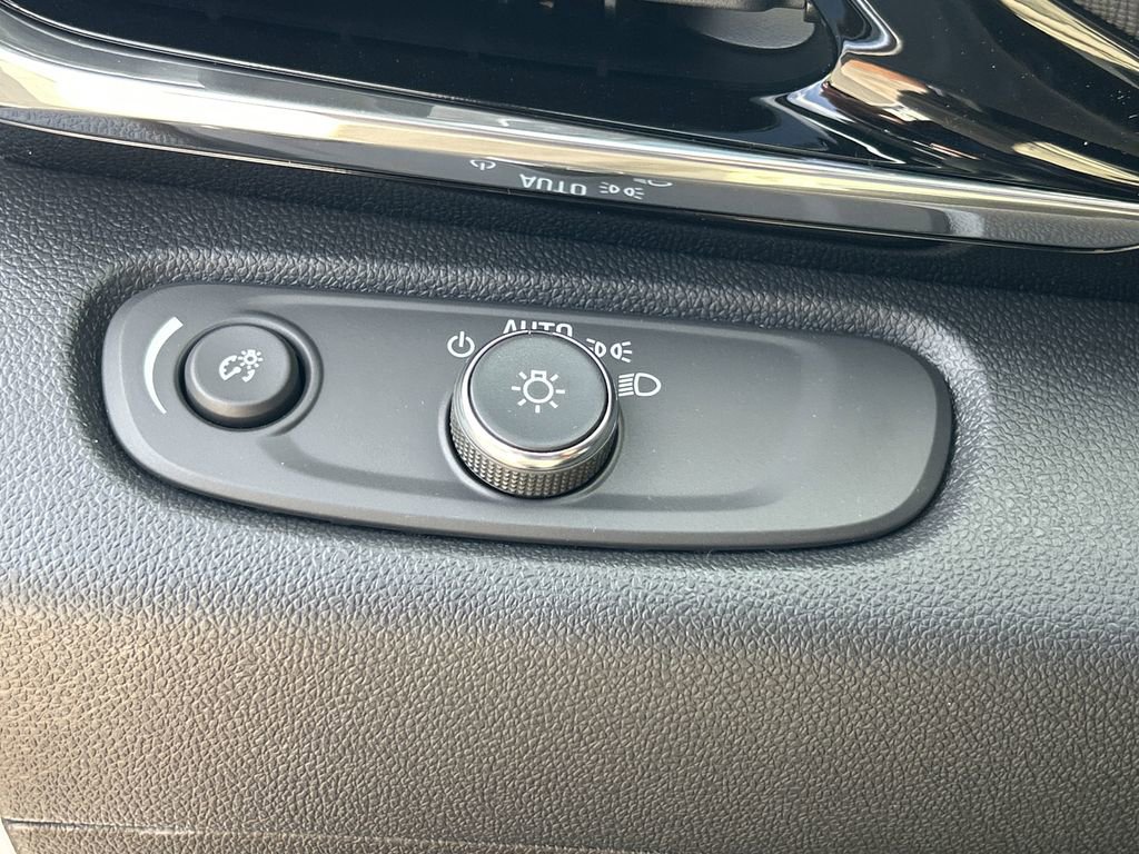 2025 Buick Envista Avenir photo 31