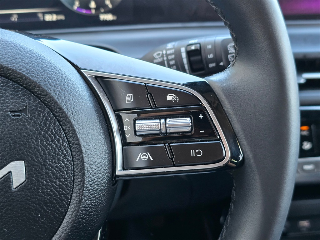 2024 Kia Seltos S photo 16