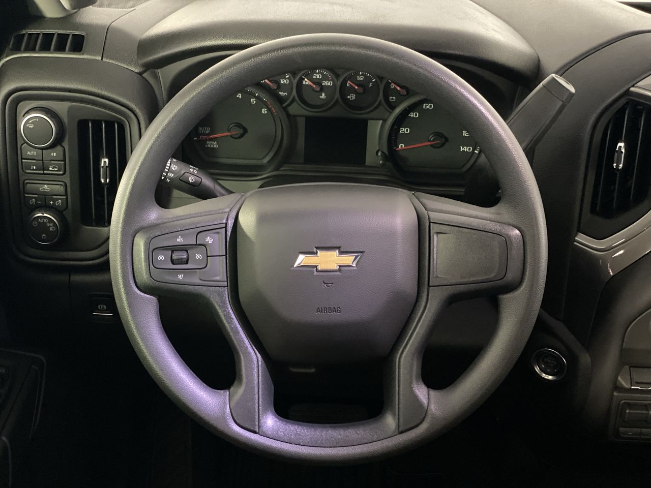 2025 Chevrolet Silverado 1500 Custom photo 6