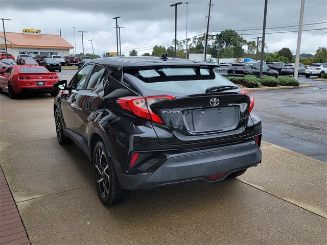 2018 Toyota C-HR XLE photo 4