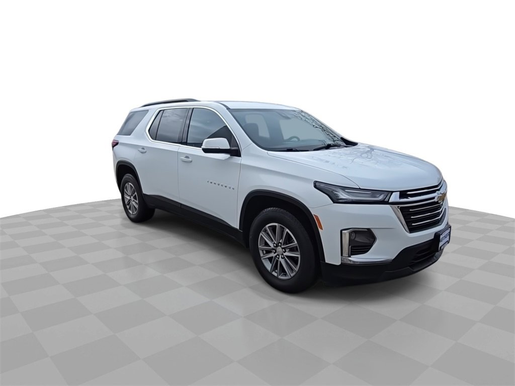 2023 Chevrolet Traverse Cloth photo 2