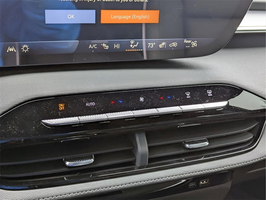 2025 Buick Enclave Sport Touring photo 11