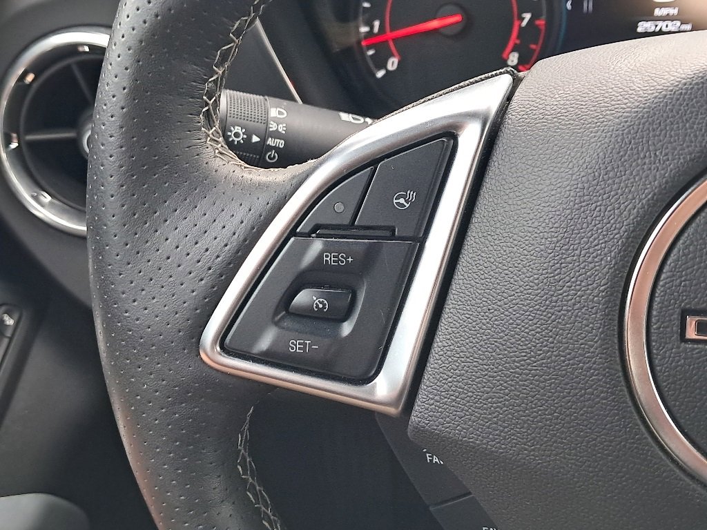 2018 Chevrolet Camaro 2LT 3LT photo 18