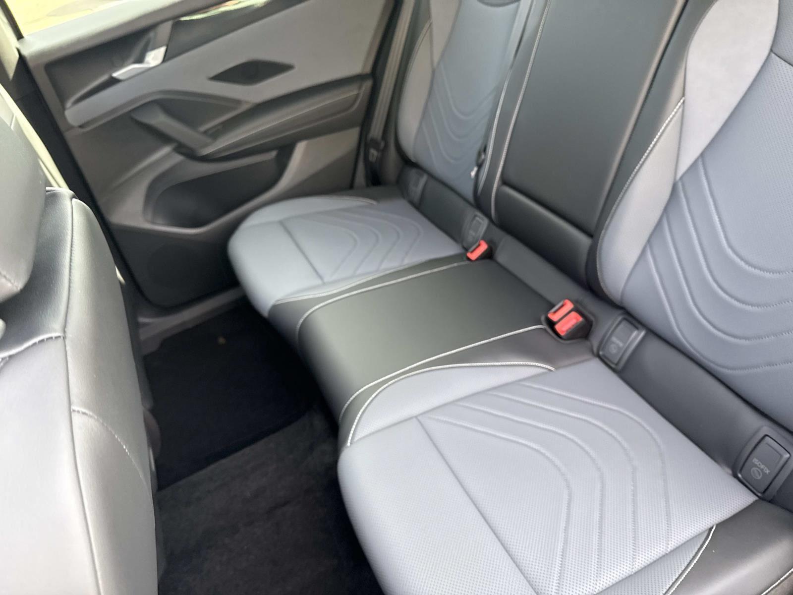 2025 Volkswagen Tiguan SE R-Line Black photo 4