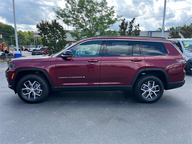 2025 Jeep Grand Cherokee Limited photo 4