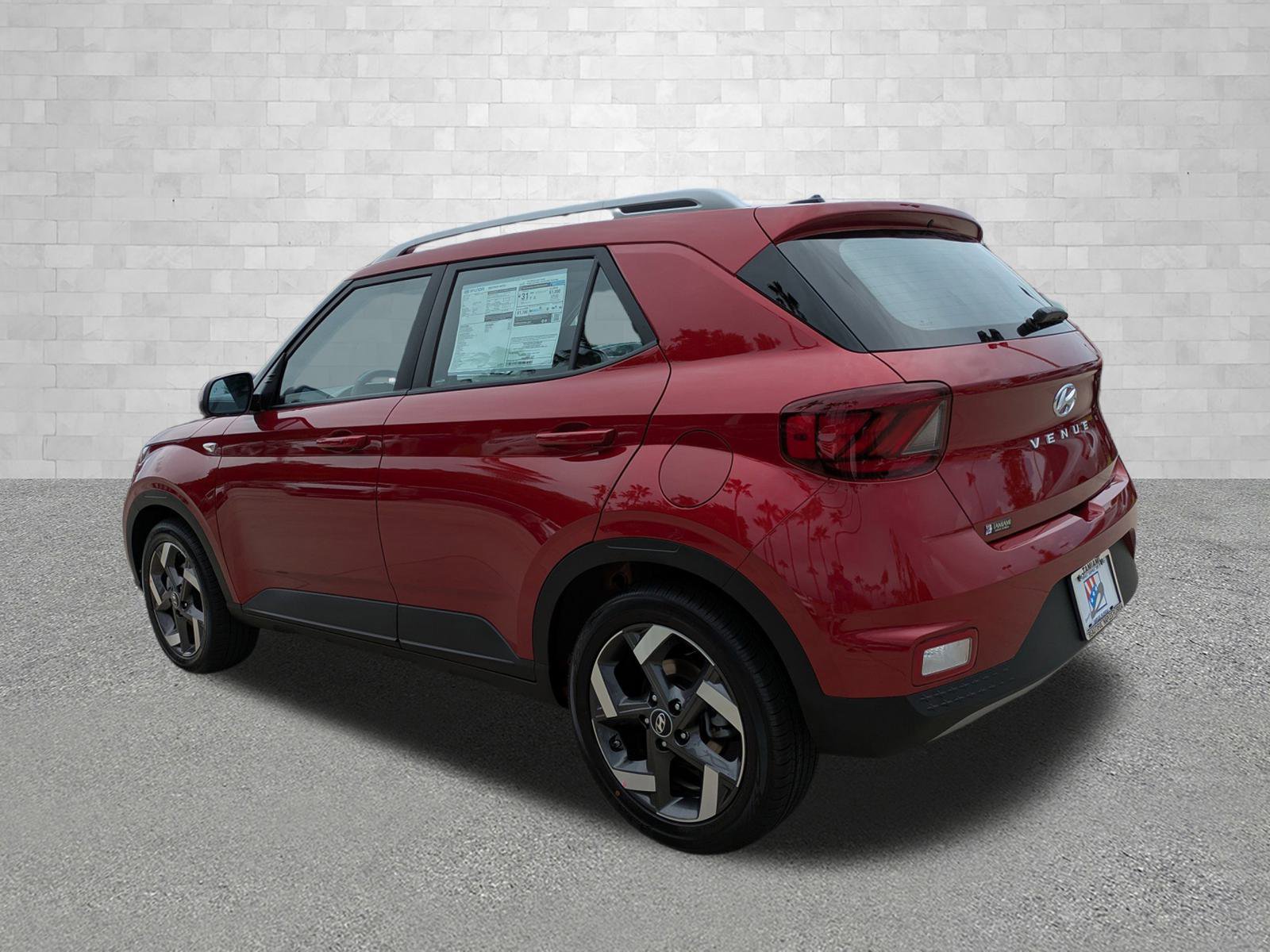 2025 Hyundai Venue Limited photo 3