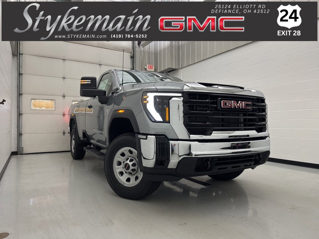 2025 GMC Sierra 3500HD Pro's photo