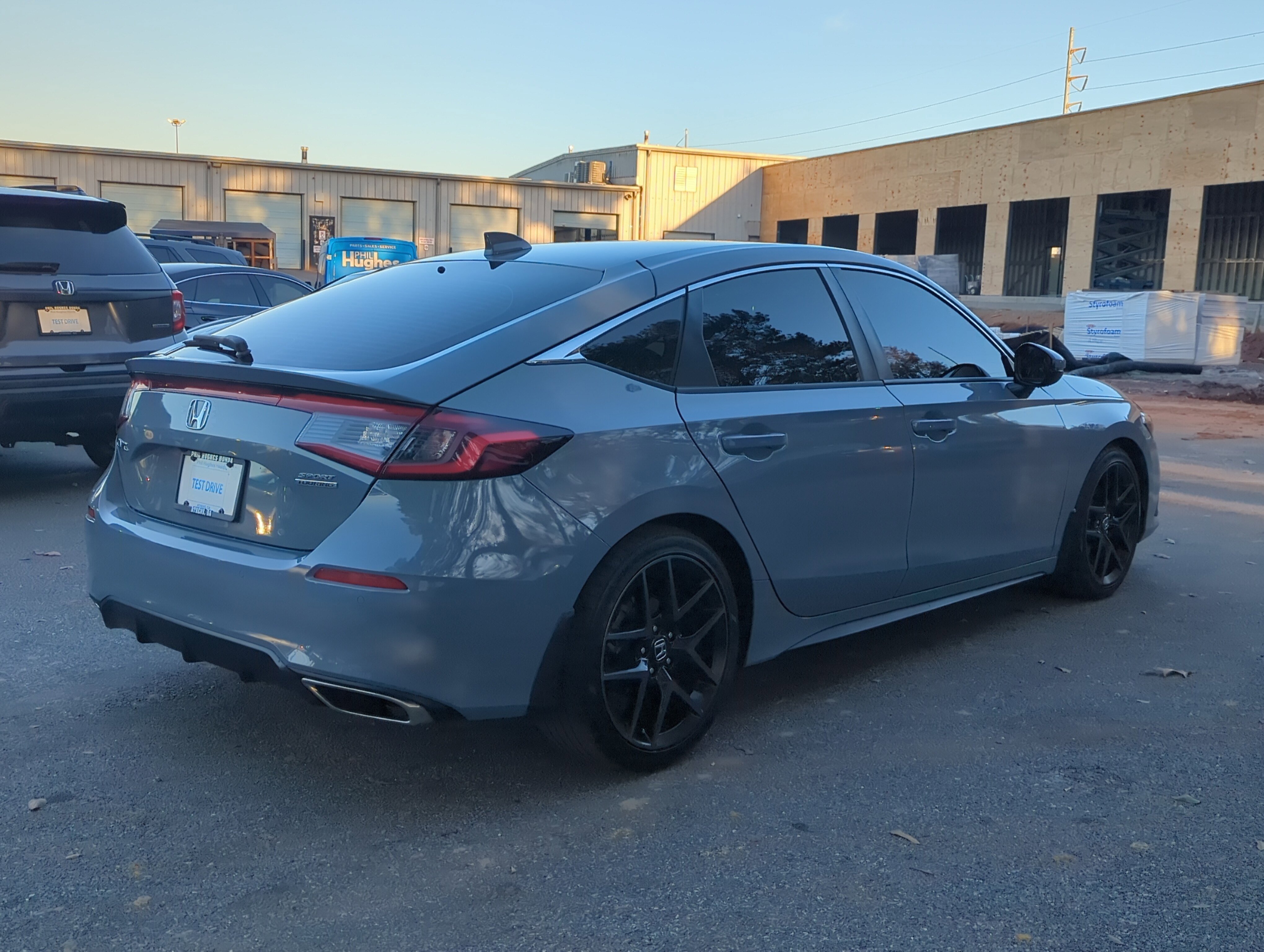 2023 Honda Civic Hatchback Sport Touring photo 4