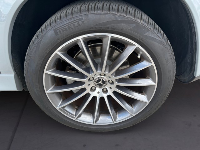 2024 Mercedes Benz GLE 450e photo 12