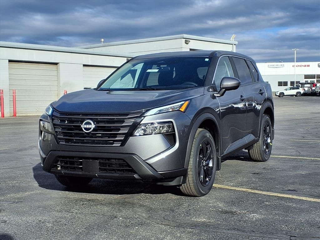 2026 Nissan Rogue SV's photo