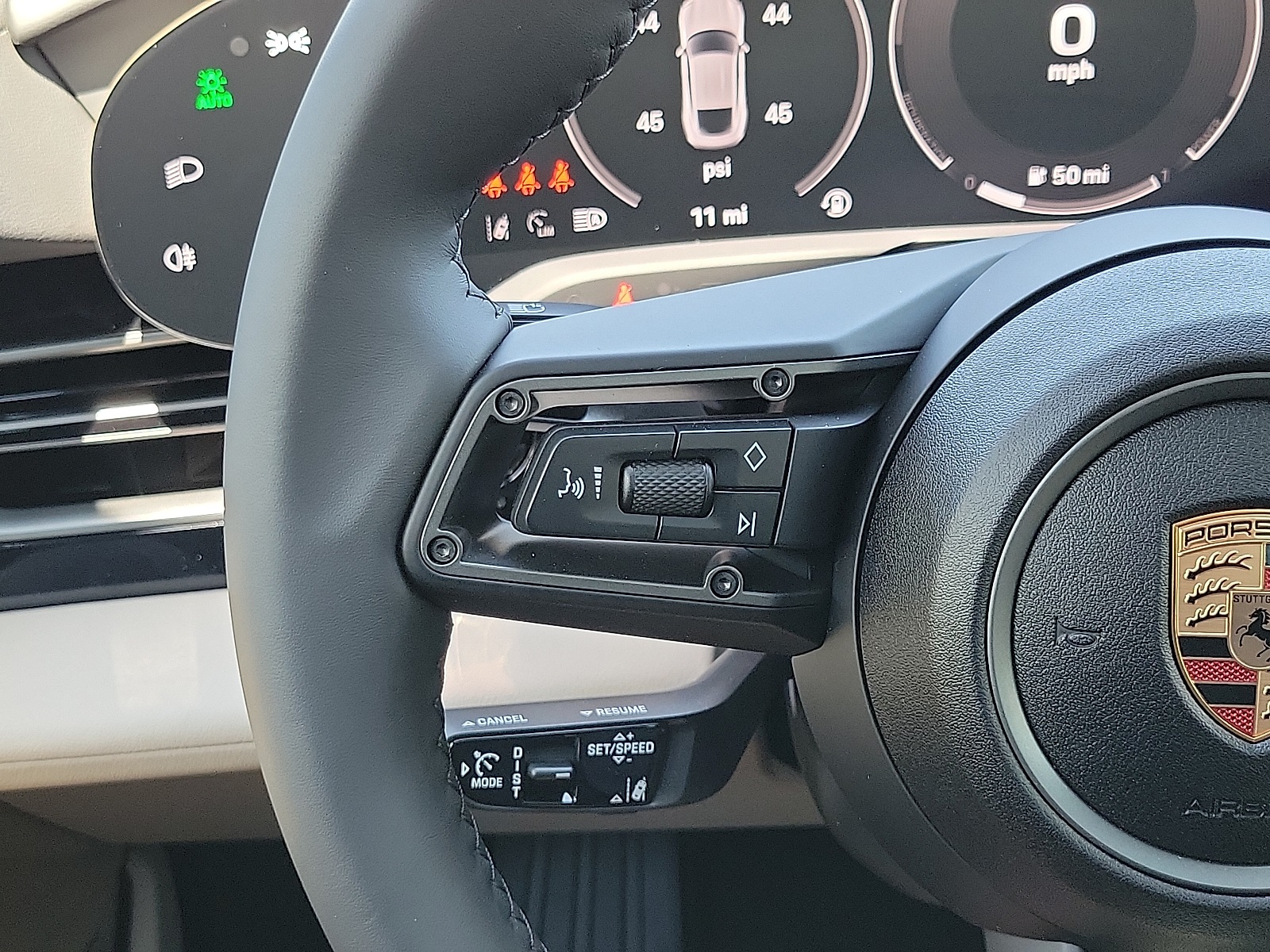2025 Porsche Taycan photo 13