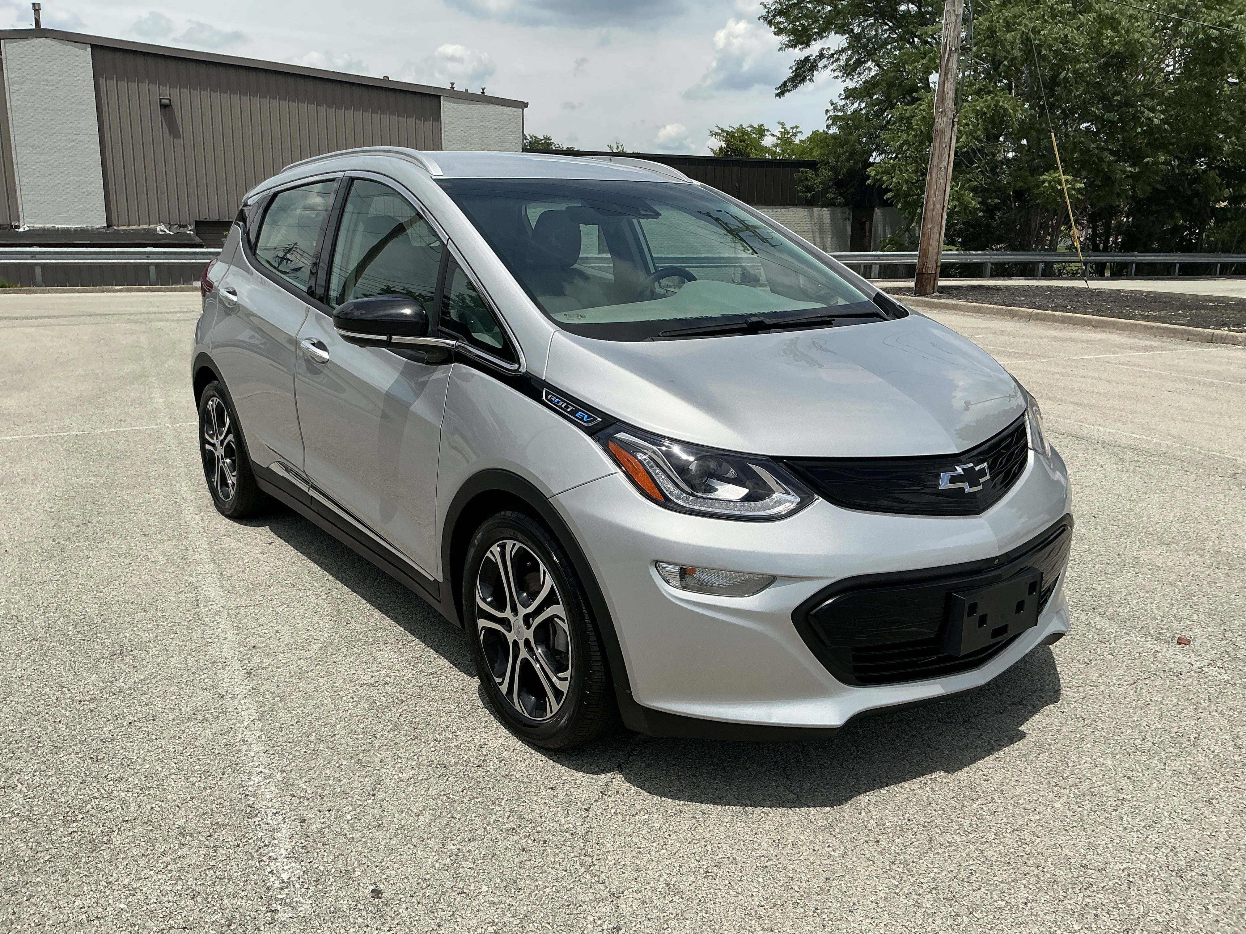 Used 2020 Chevrolet Bolt EV Premier with VIN 1G1FZ6S09L4149741 for sale in Louisville, KY