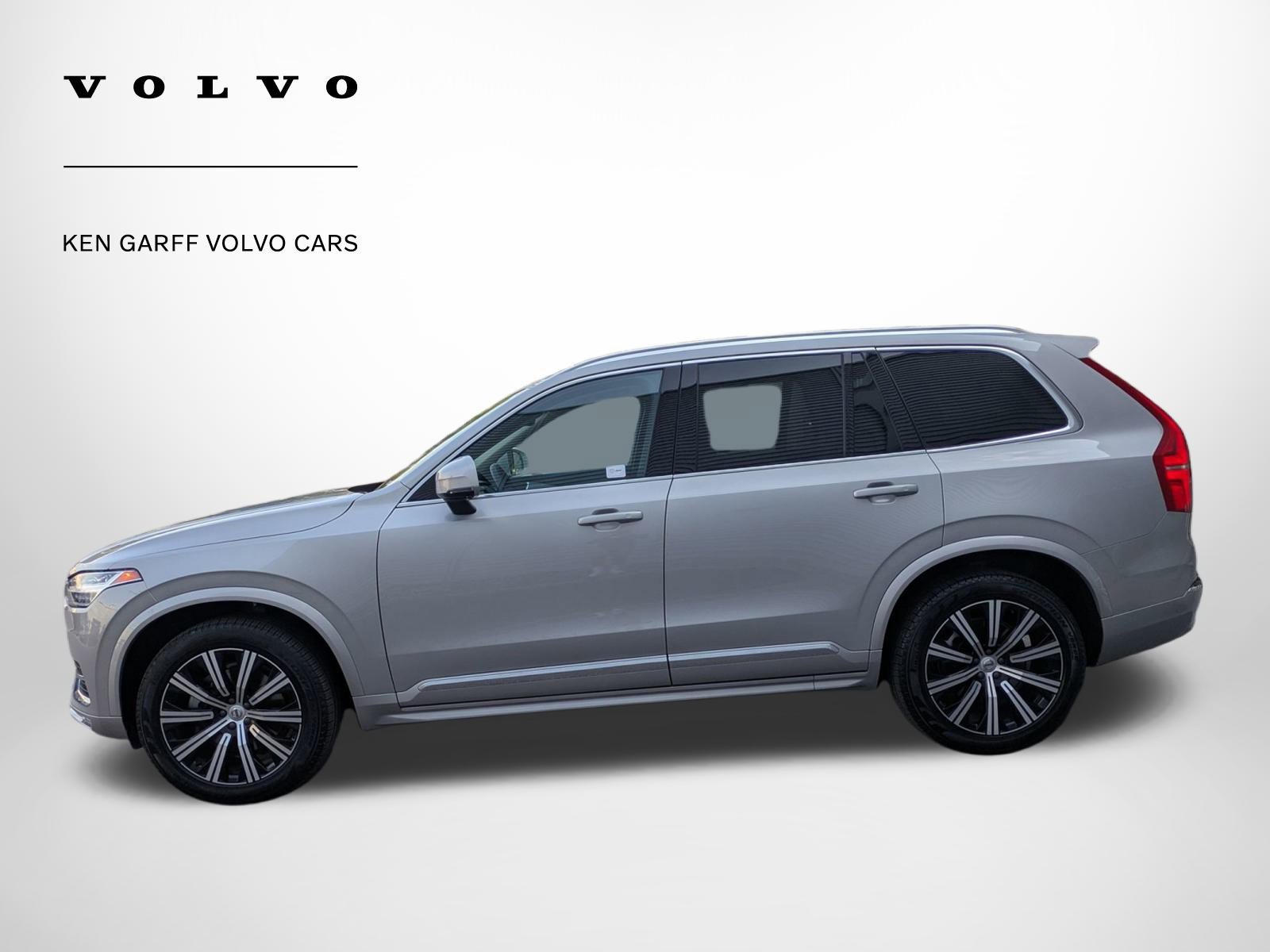 2025 Volvo XC90 Core photo 6