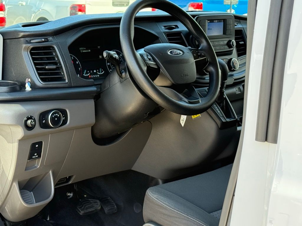 2023 Ford Transit photo 2
