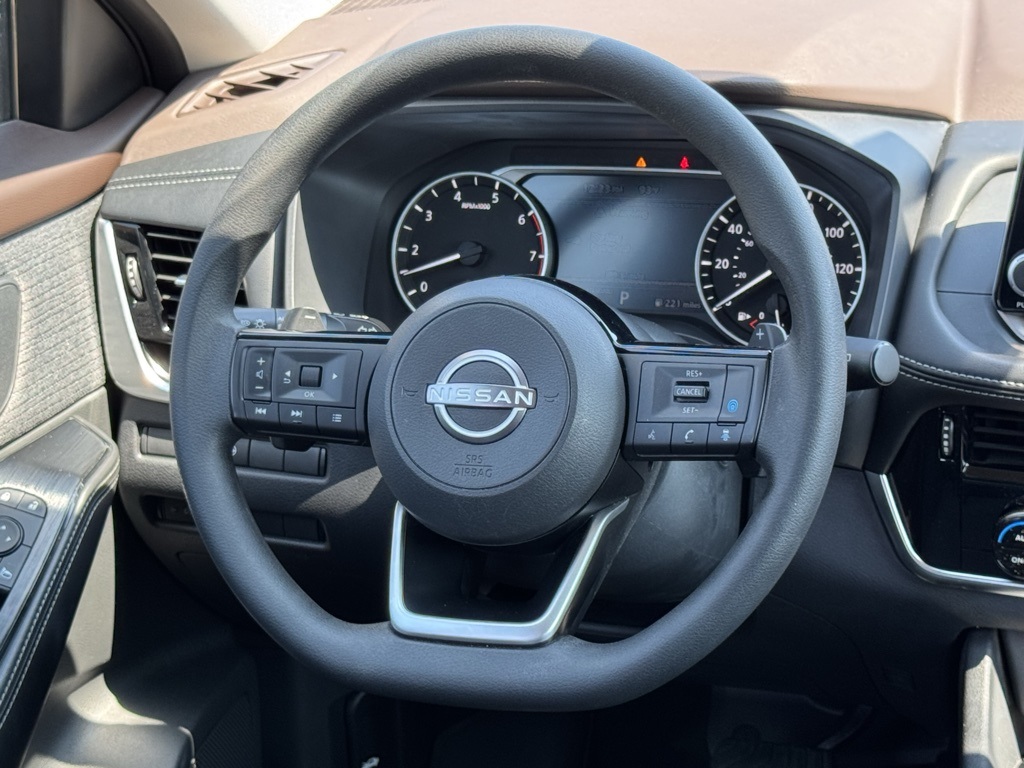 2022 Nissan Rogue SV photo 19
