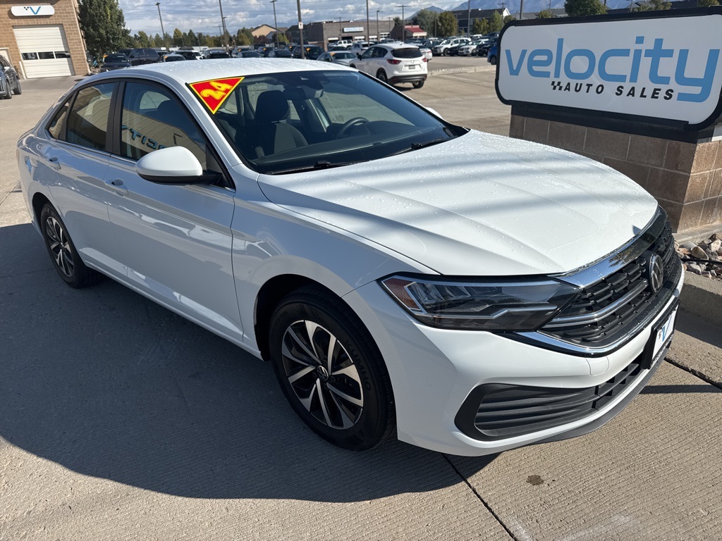 2024 Volkswagen Jetta S's photo