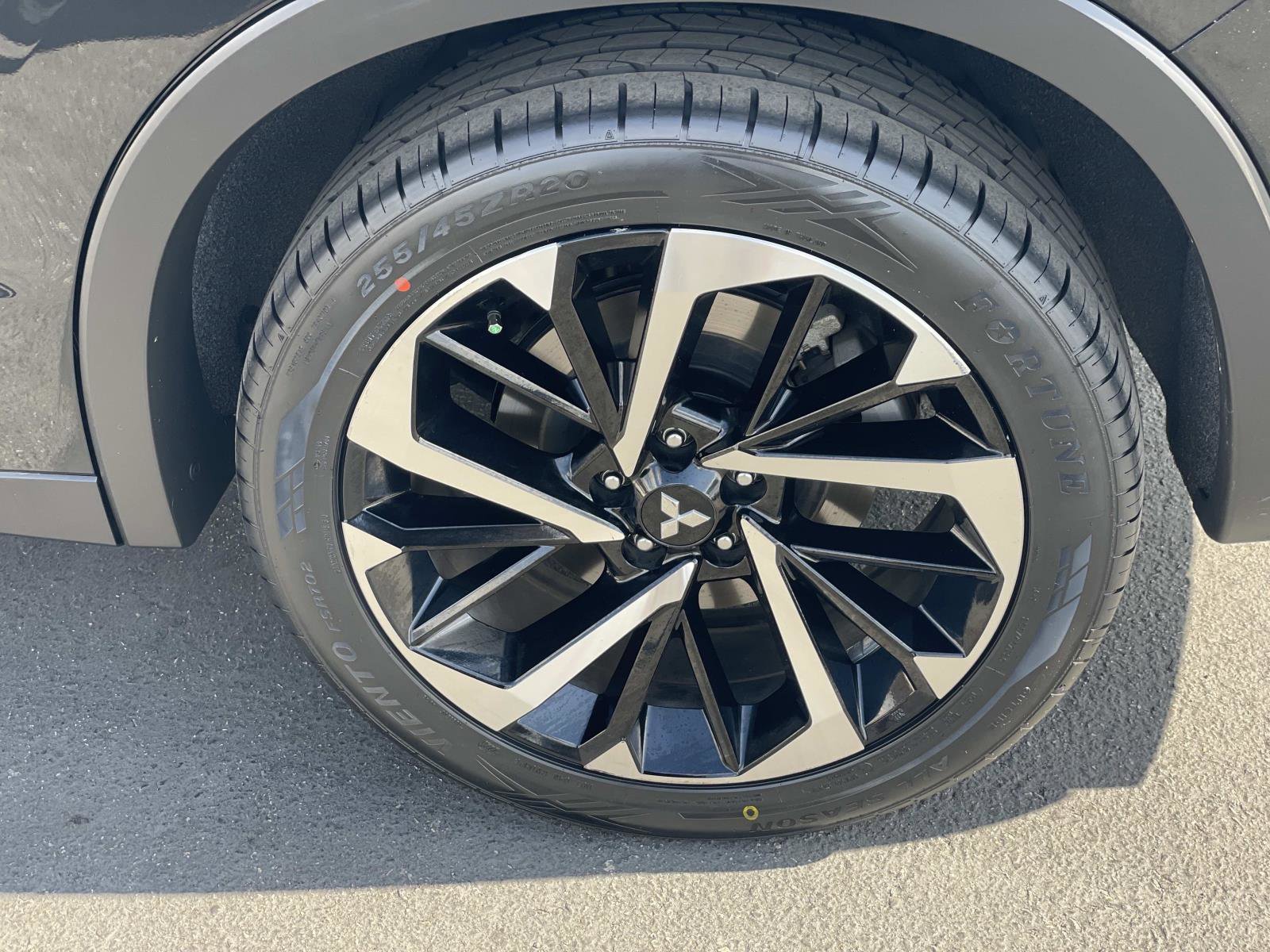 2023 Mitsubishi Outlander PHEV SE photo 28
