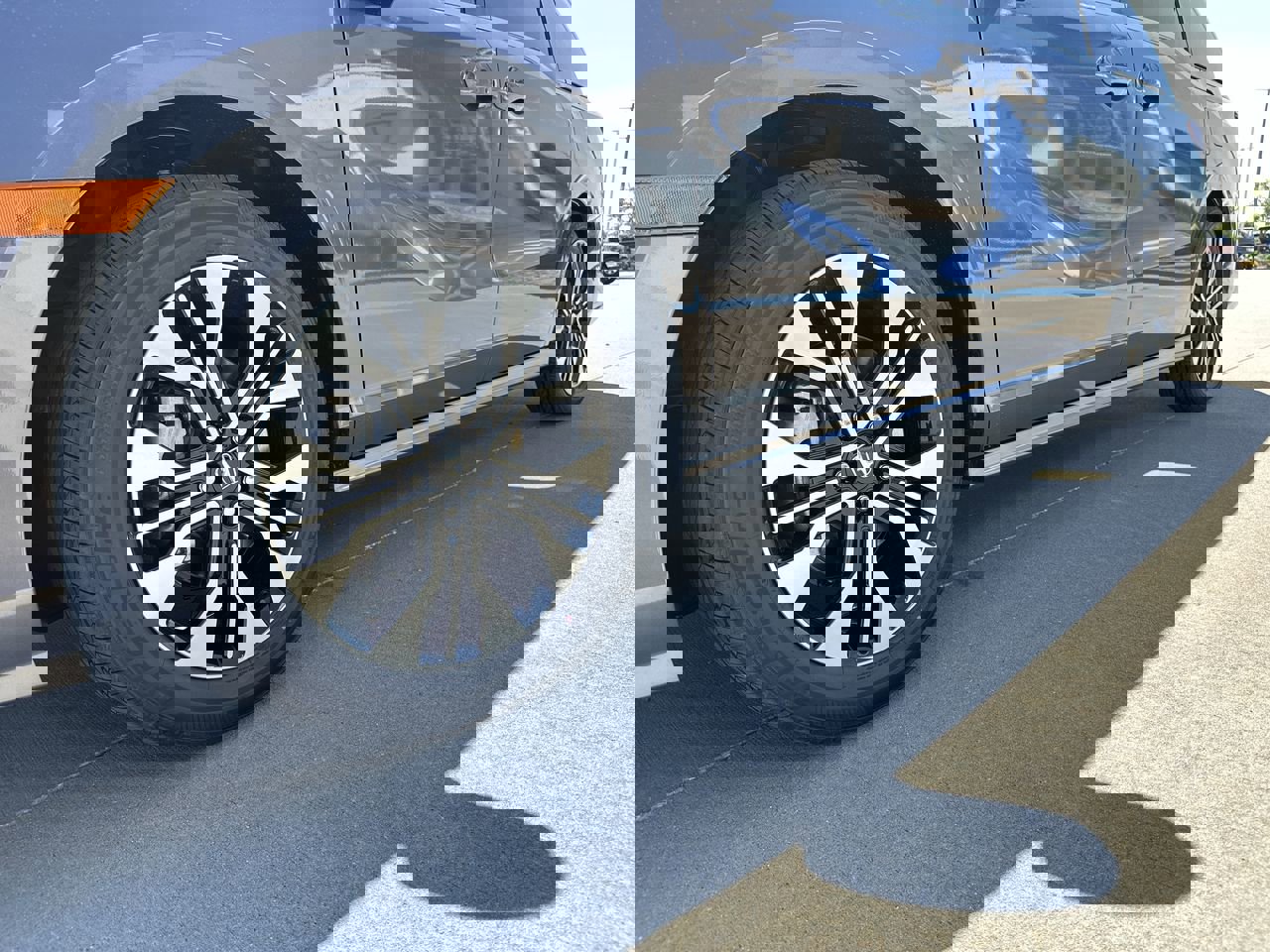 2026 Honda Odyssey Elite photo 10