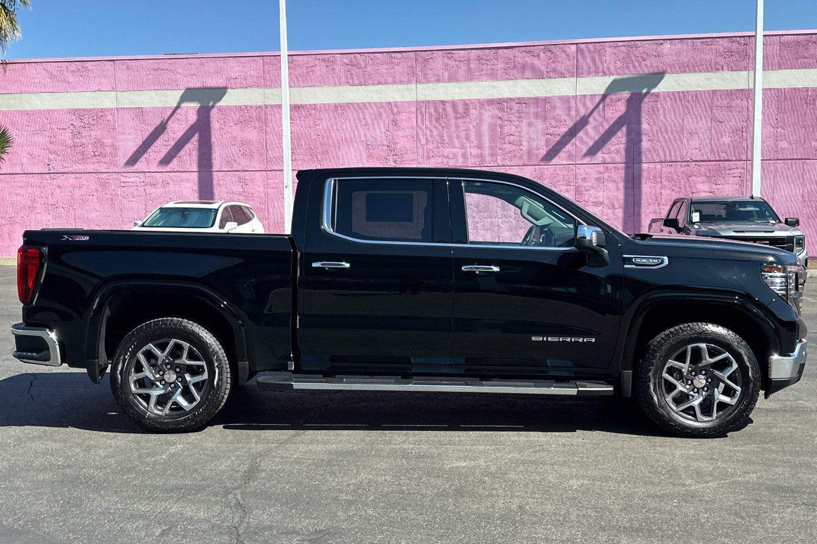 2026 Gmc Sierra 1500 SLT photo 4
