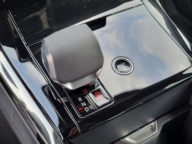 2025 Land Rover Range Rover Sport SE photo 19