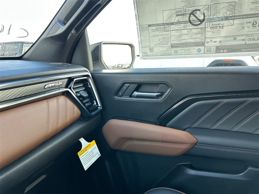 2026 GMC CANYON - Image 25