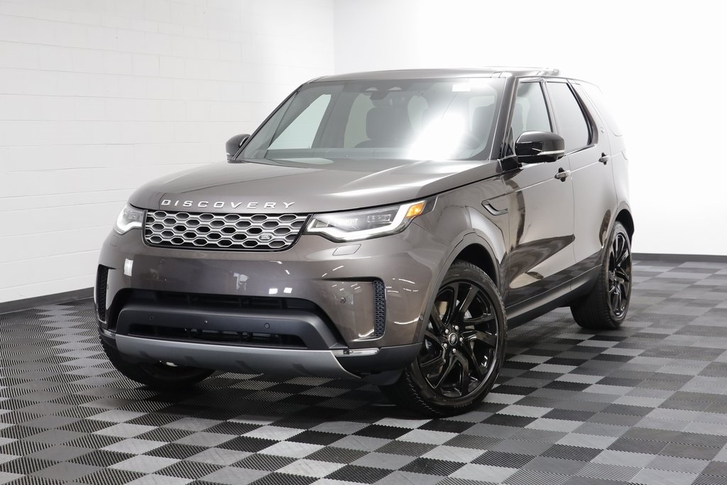 2025 Land Rover Discovery S's photo