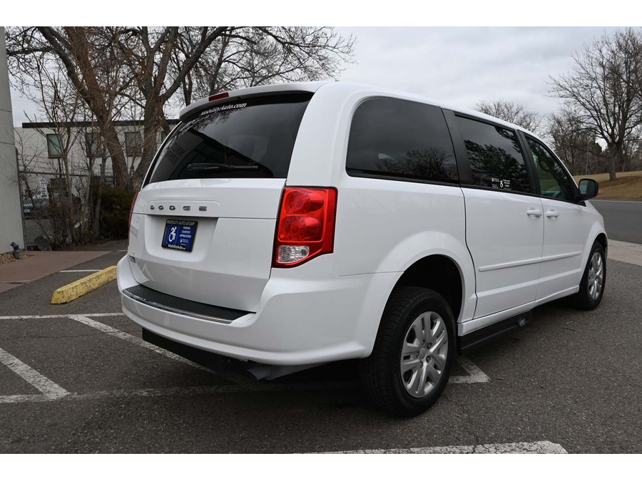 2016 Dodge Grand Caravan SE photo 6