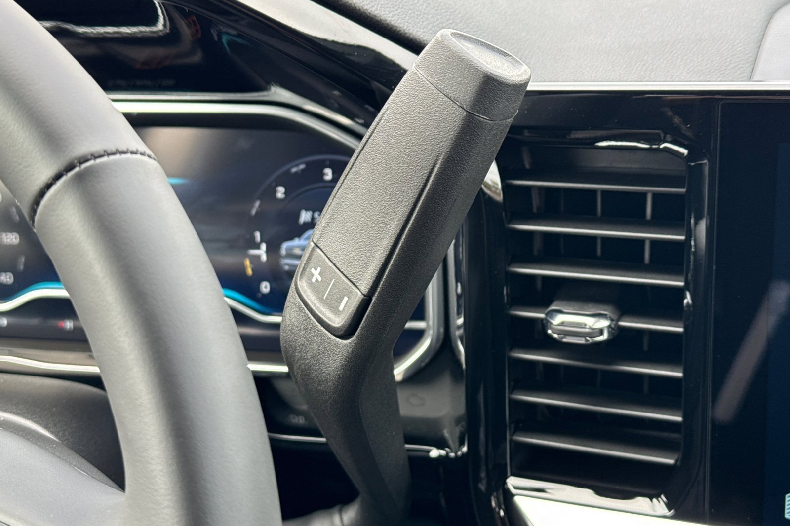 2025 Chevrolet Silverado 1500 photo 21