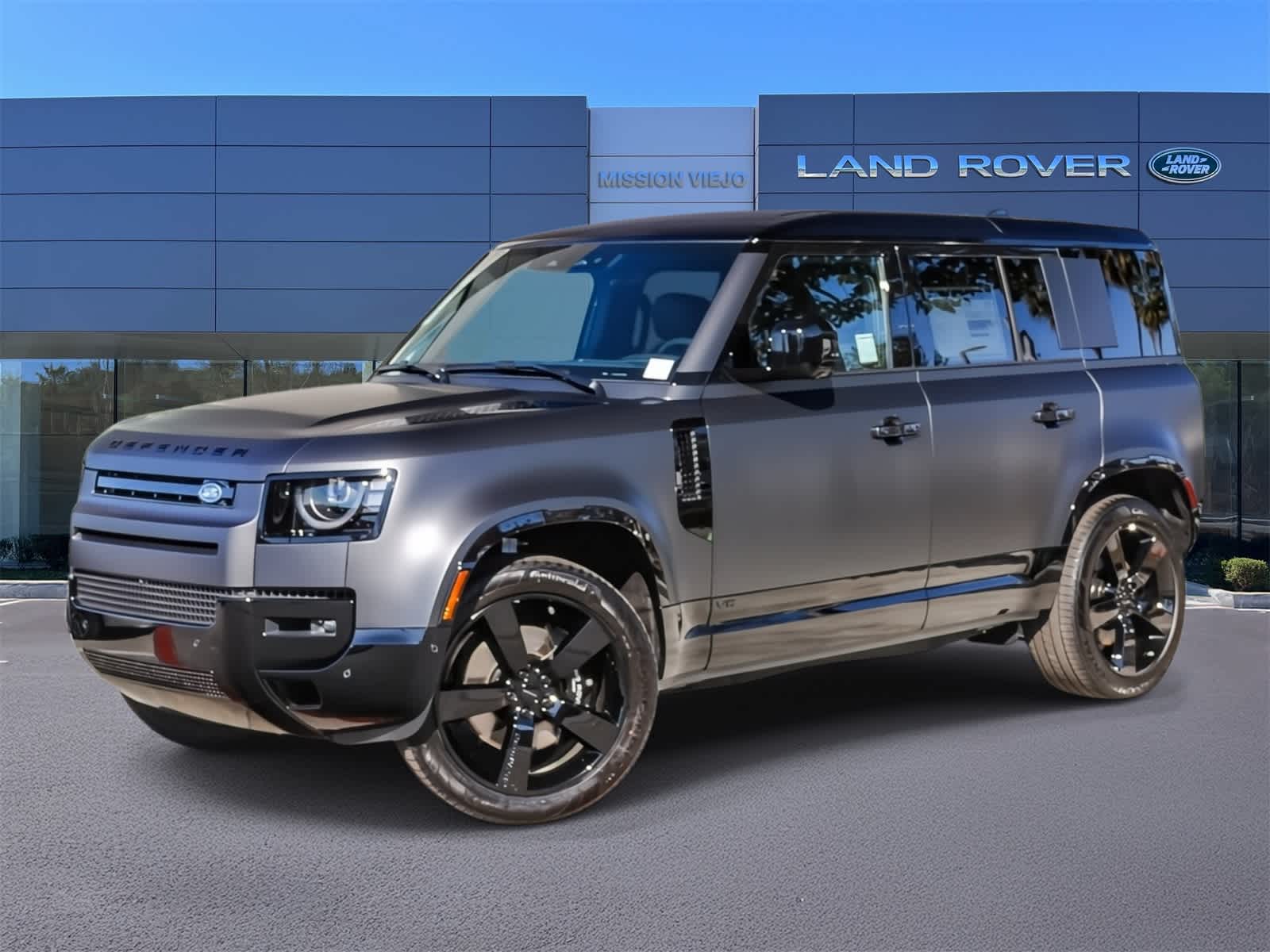 2026 Land Rover Defender V8's photo