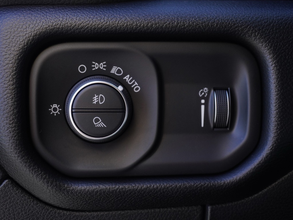 2020 Ram 1500 Big Horn photo 11