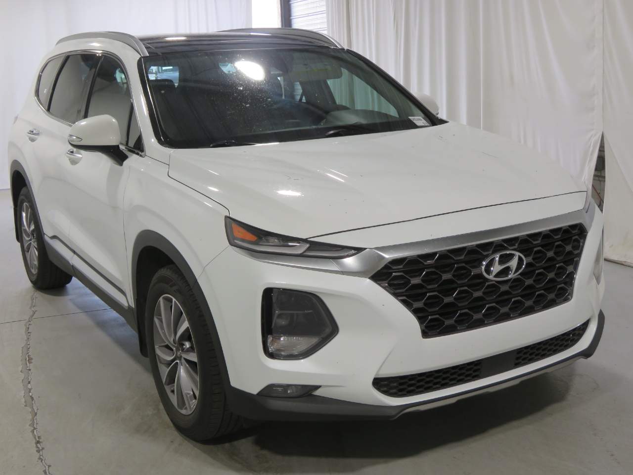 2020 Hyundai Santa Fe SEL photo 3