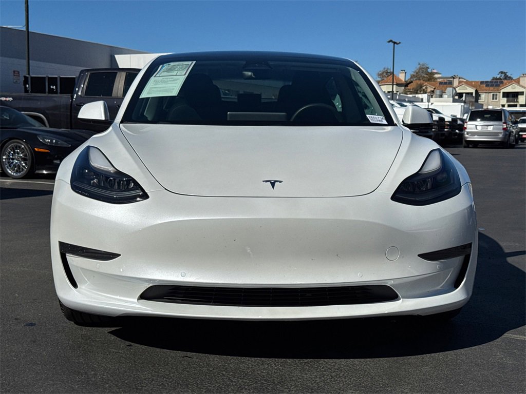 2021 Tesla Model 3 Standard Range Plus photo 3