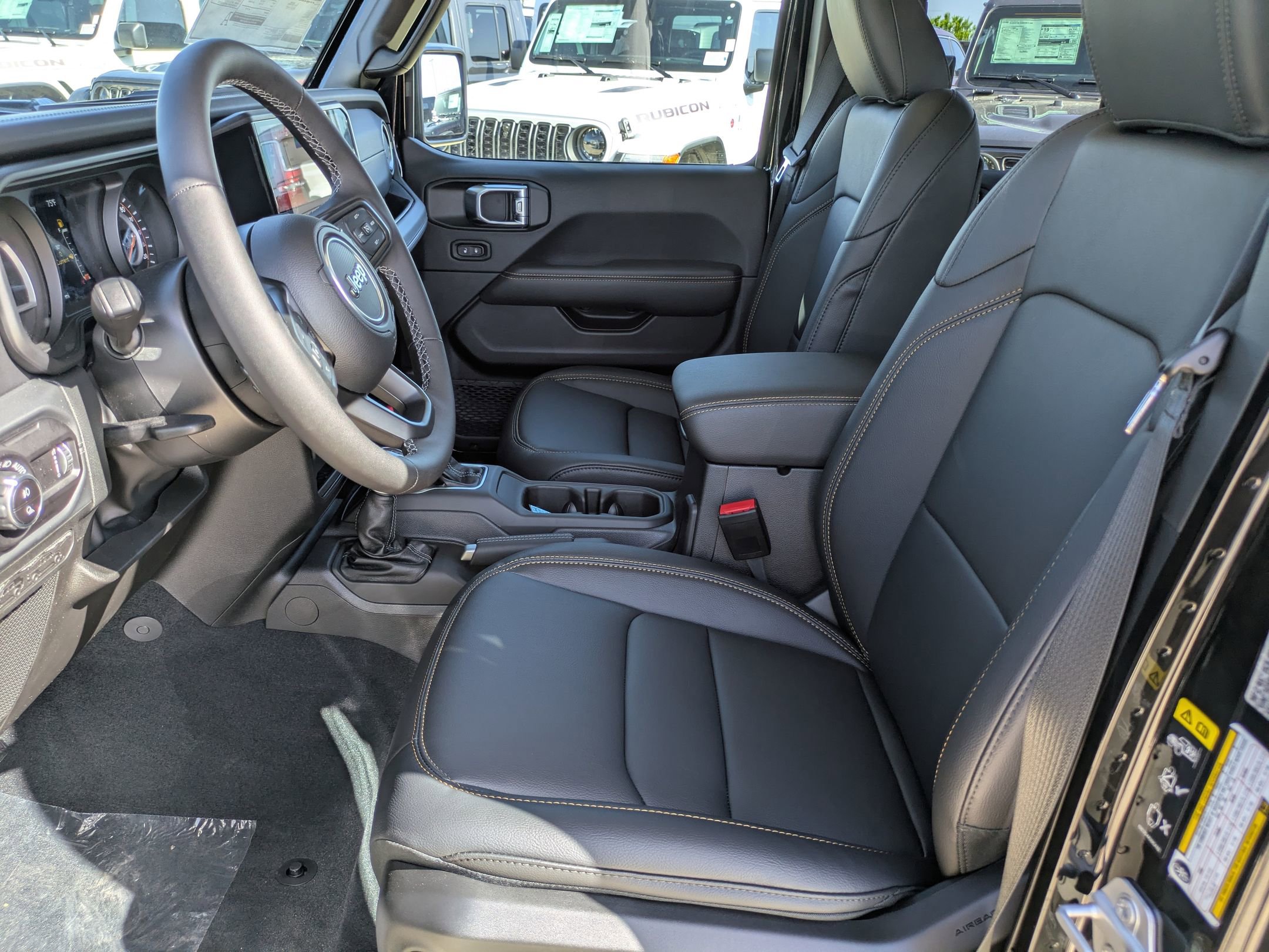 2025 Jeep Gladiator Sport photo 10