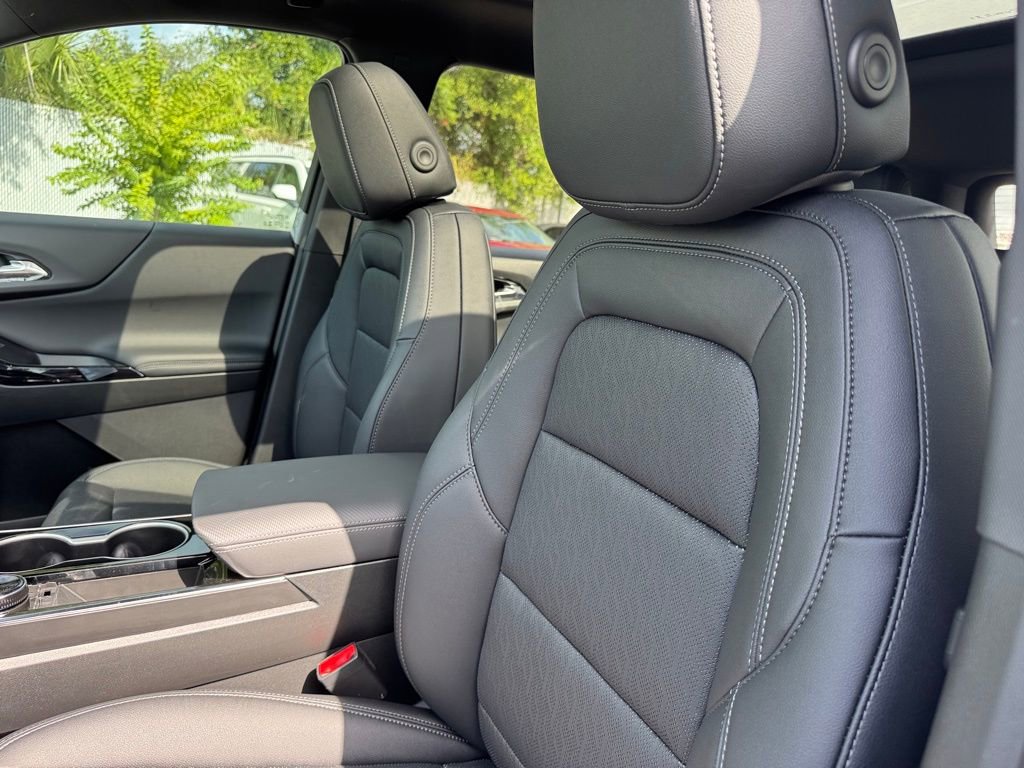 2026 Chevrolet Equinox LT photo 22