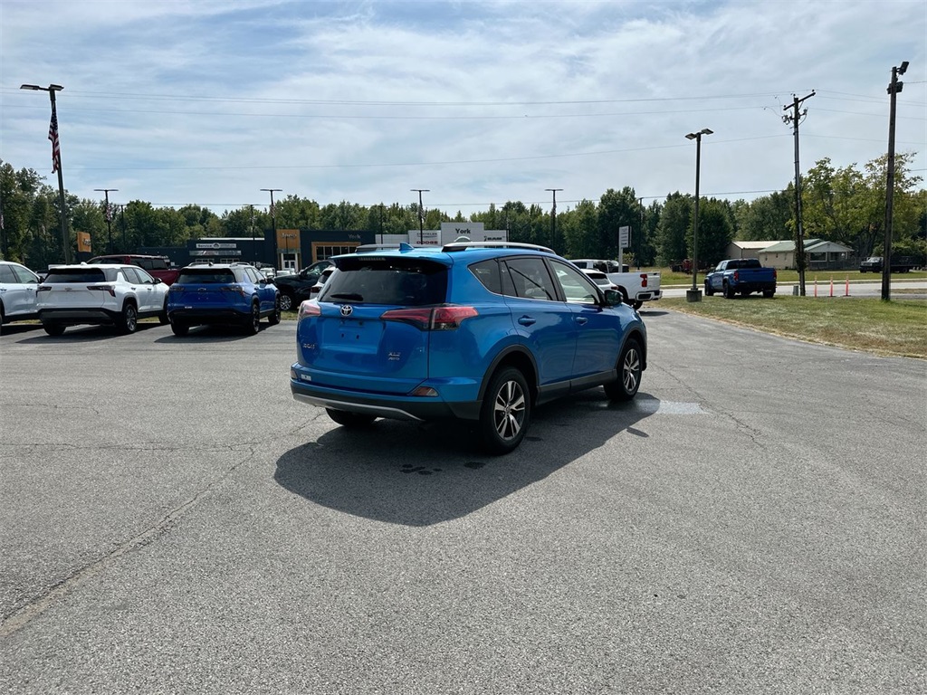 2018 Toyota RAV4 Adventure XLE photo 16