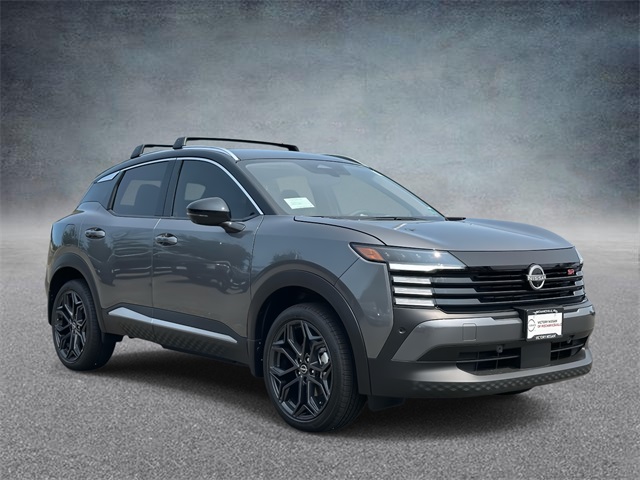 2025 Nissan Kicks SR AWD's photo