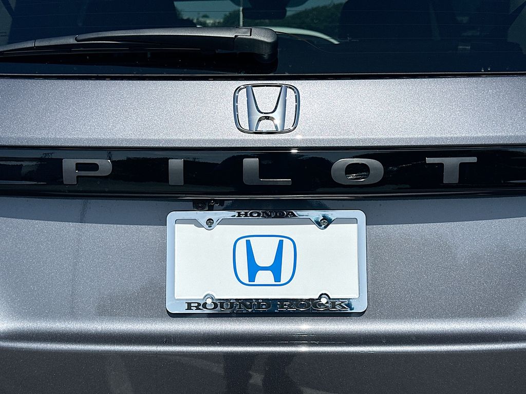 2025 Honda Pilot Touring photo 20