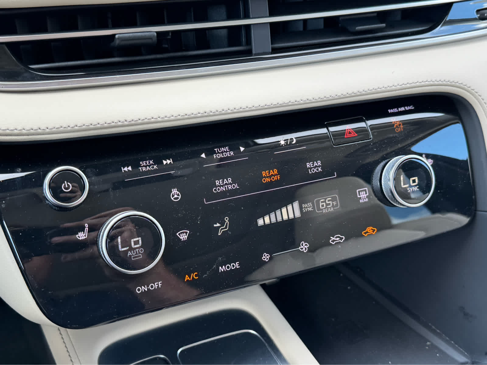 2025 Infiniti QX60 Pure photo 10