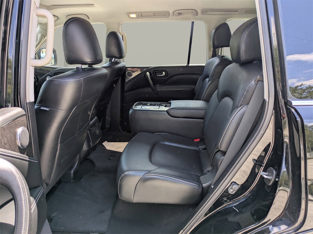 2021 Infiniti QX80 Luxe photo 14