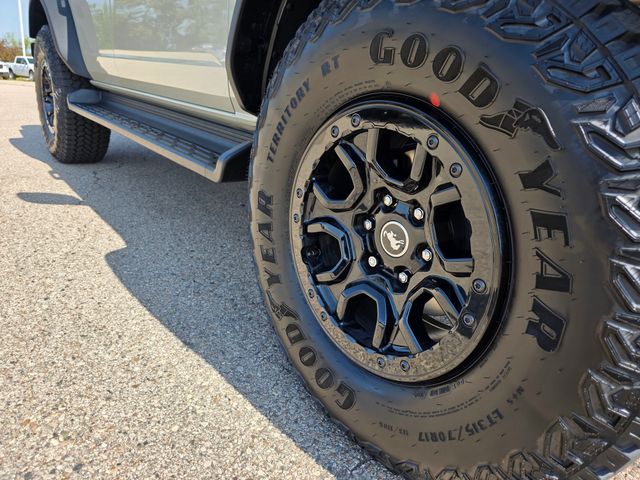 2025 Ford Bronco Outer Banks photo 36