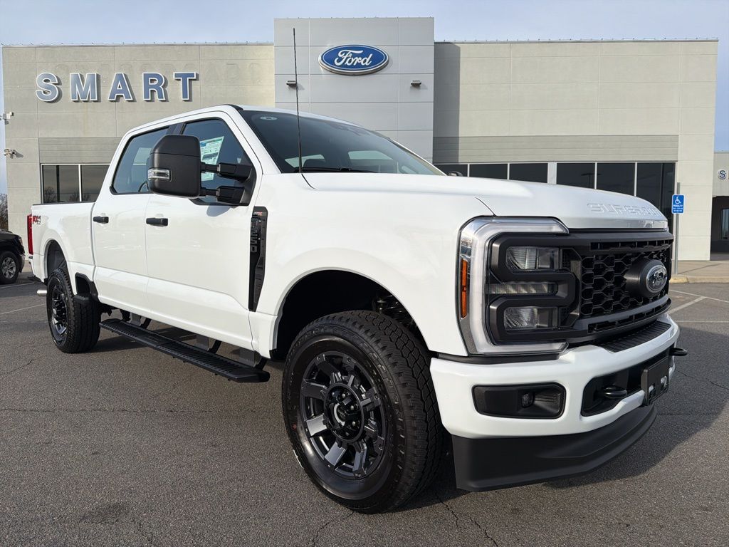 2026 Ford F-250 Super Duty XL's photo