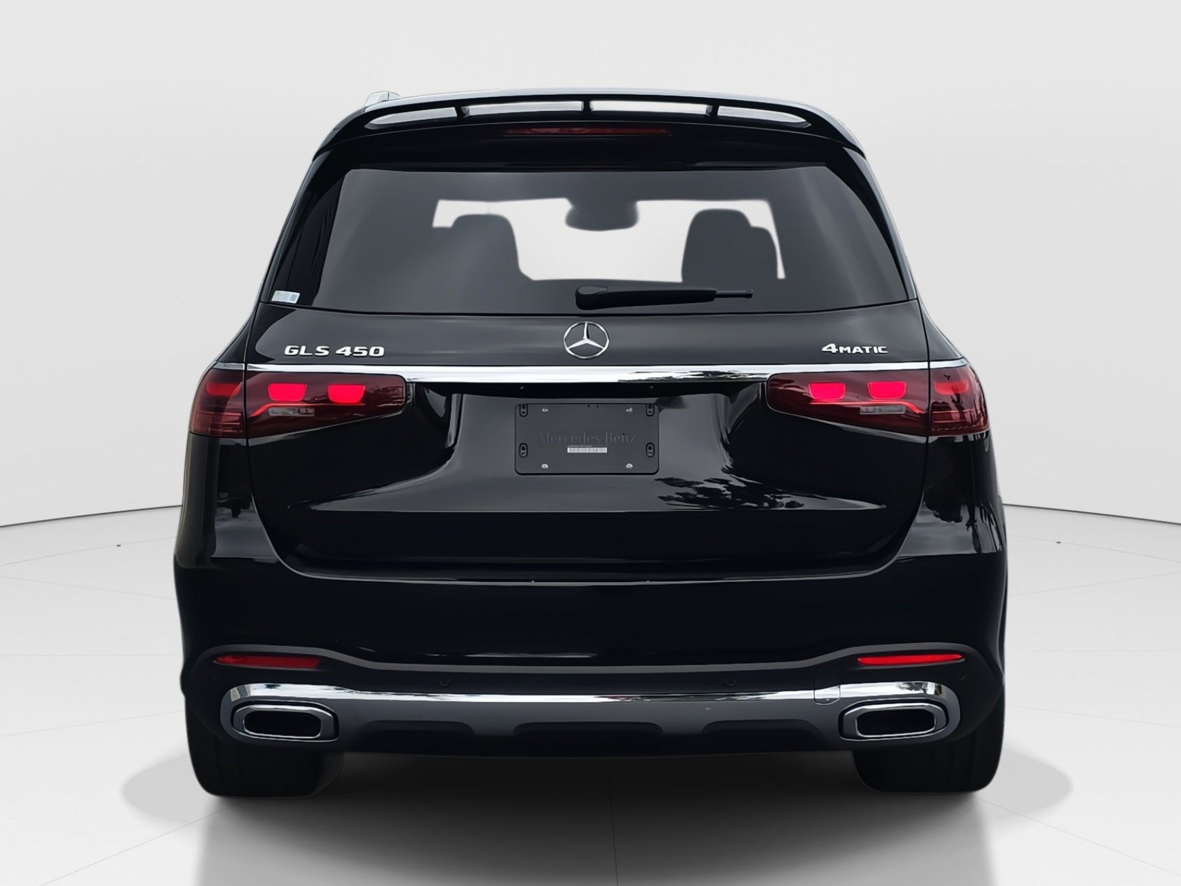 2026 Mercedes Benz GLS 450 4MATIC photo 3